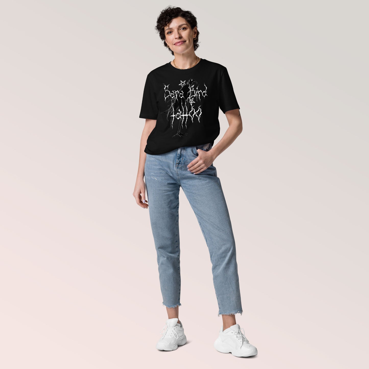 T-Shirt Preta com Logo Estilo Banda de Metal 🤘T-Shirt de Algodão Orgânico Unissex