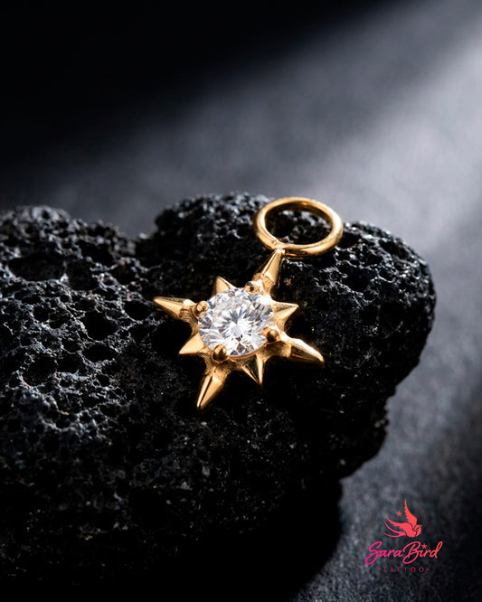 Pendente Estrela do Norte em Titânio PVD Gold com Zircónia