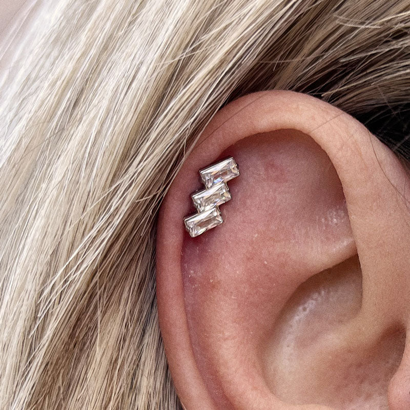 Rectangle Trio Top in Titanium with very shiny Cubic Zirconia stones