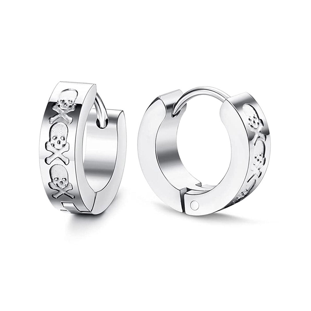 Argola Com detalhes com Caveiras - Preto e Prateada