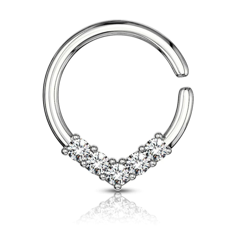 Aro En Forma De V Con Piedras Brillantes