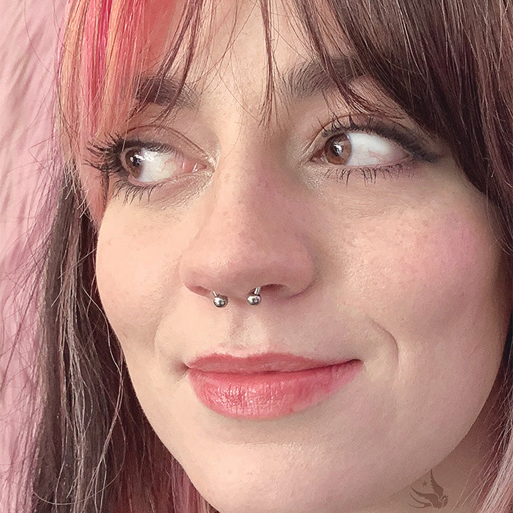 Piercing Nariz Com Joia em Titânio