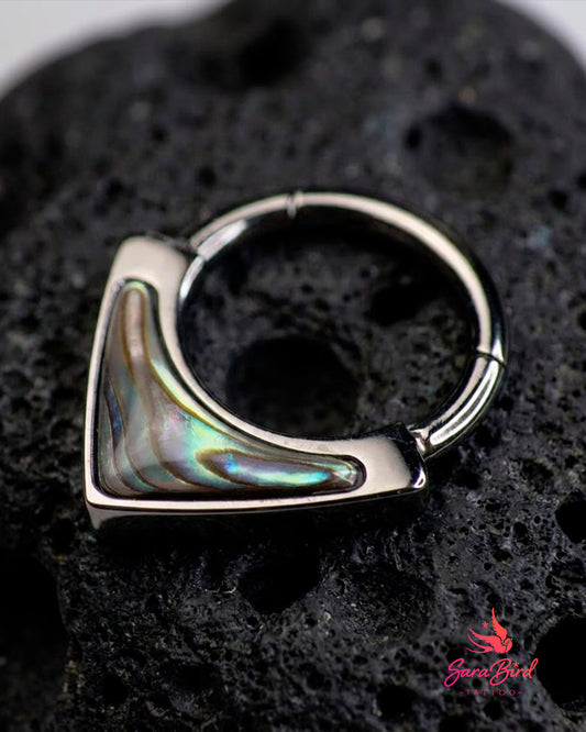 Argola Clicker Abalone em Titânio