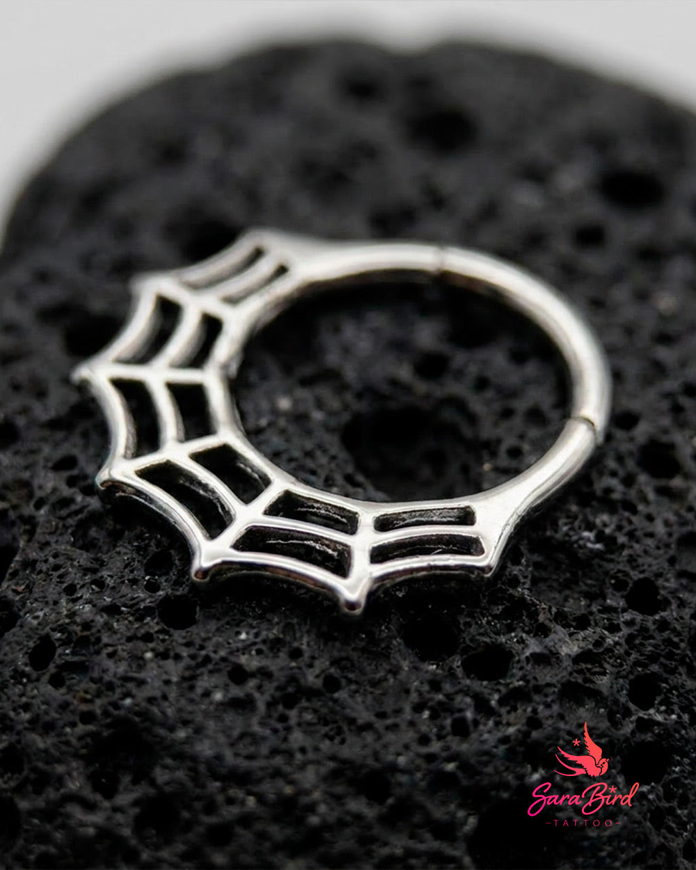 Argola Clicker Arachne em Titânio