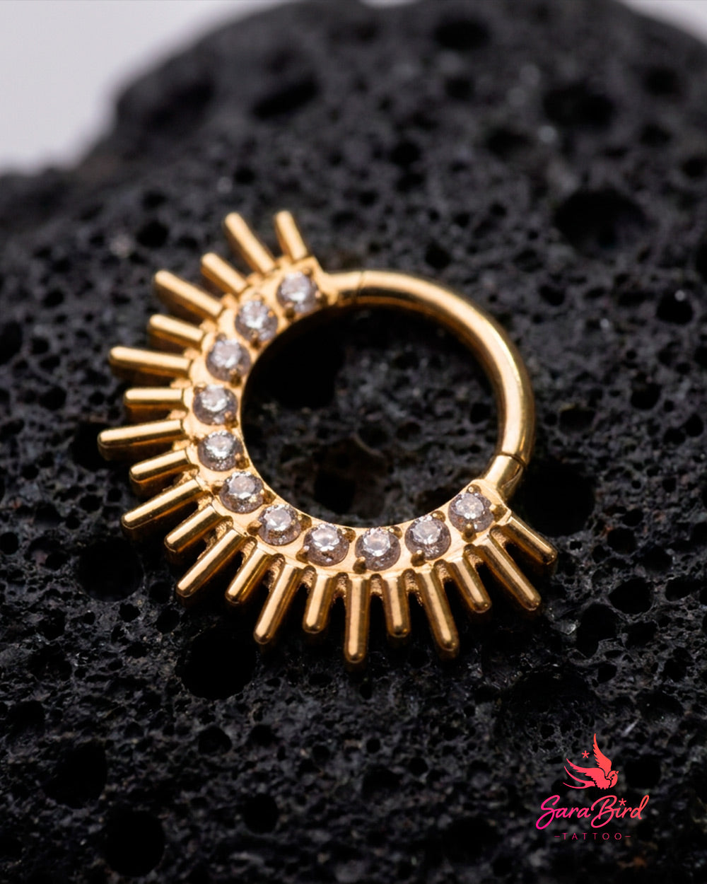 Argola Clicker com Raios e Zircónias, em Titânio Natural ou Dourado