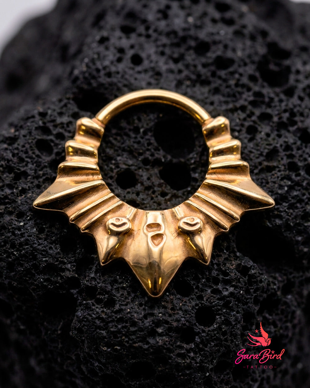 Argola Clicker Sol Tribal em Titânio