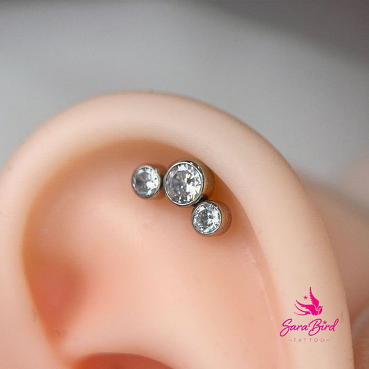 Titanium Top with Lunar Design and Sparkling Zirconias for Piercings: An Exceptional Jewelry for a Sophisticated Style