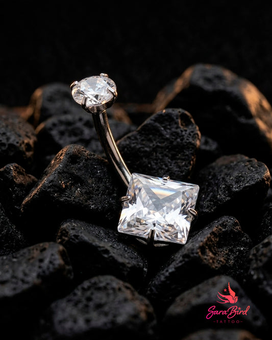 Piercing de Umbigo Astraea Square em Titânio com Zircónia Quadrada