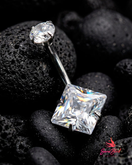 Piercing de Umbigo Astraea Square em Titânio com Zircónia Quadrada