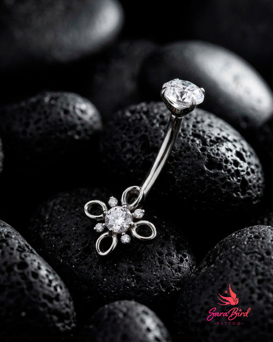 Elyra | Piercing de Umbigo em Titânio com Zircónias