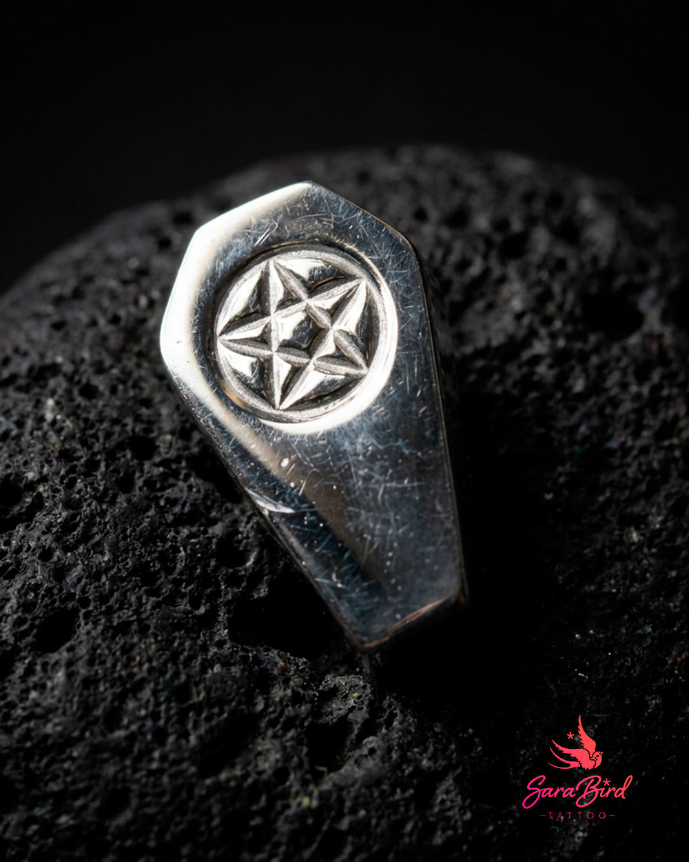 Coffin Pentagram | Topo em Titânio Gravado