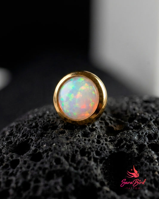 Aurora | Topo em Titânio PVD Gold com Opala Sintética