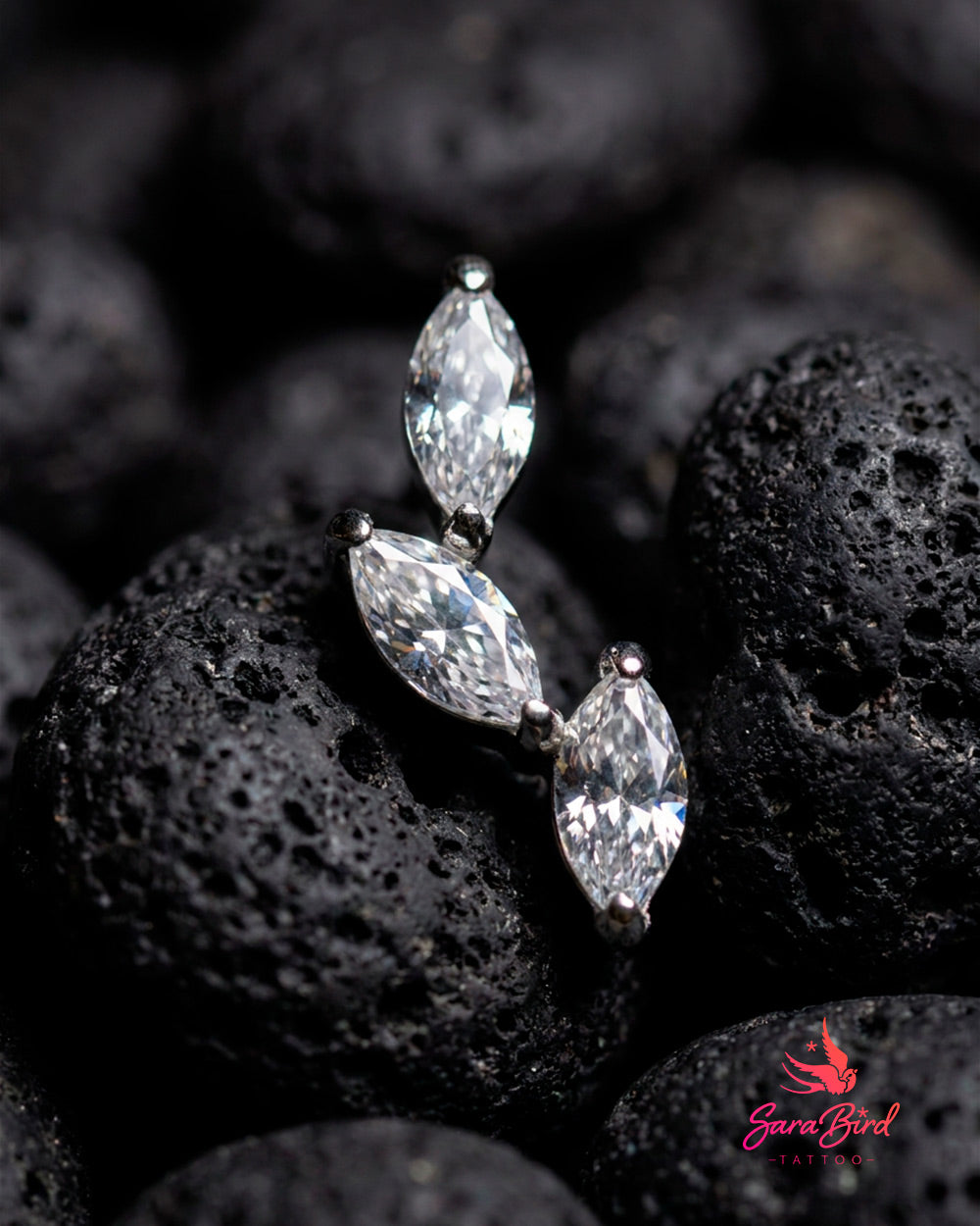 Topo Sylvia em Titânio com Zircónias Marquise