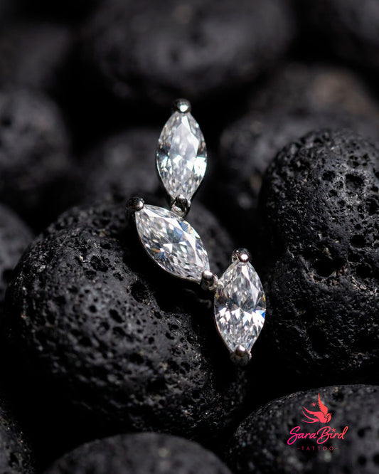 Topo Sylvia em Titânio com Zircónias Marquise