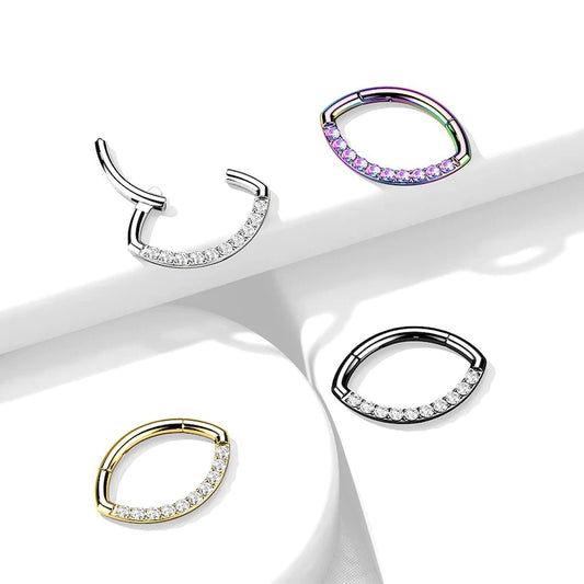 Argola em Titânio Articulada Oval com Fileira de Pedras
