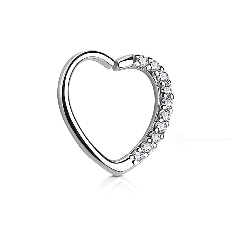 Aro en forma de corazón con hilera de piedras