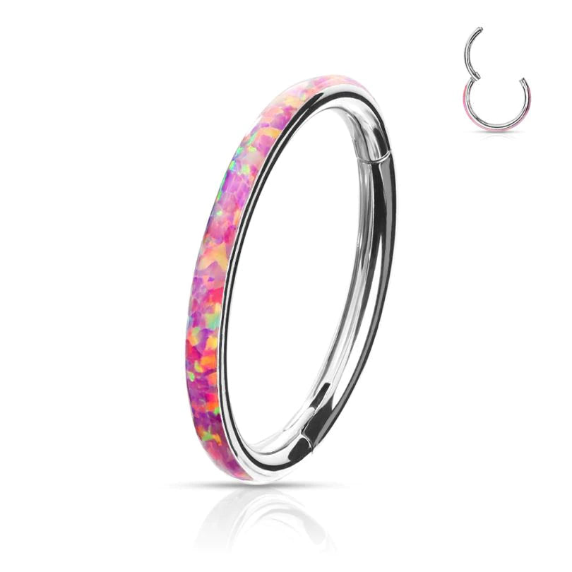 Anillo de titanio con bisagras y ópalo alrededor