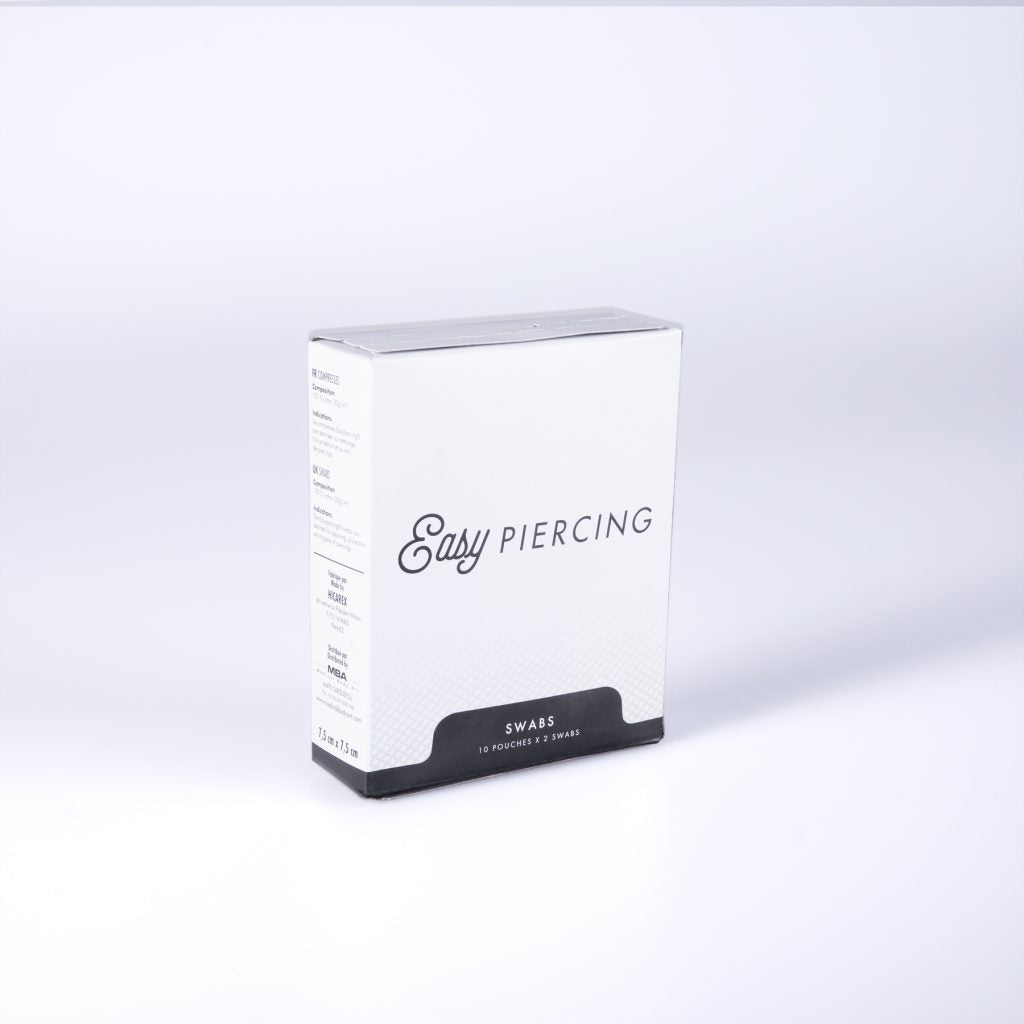EasyPiercing - Complete kit with Antibacterial Solution, Saline Solution and Cleansing Foam (20 compresses offered)